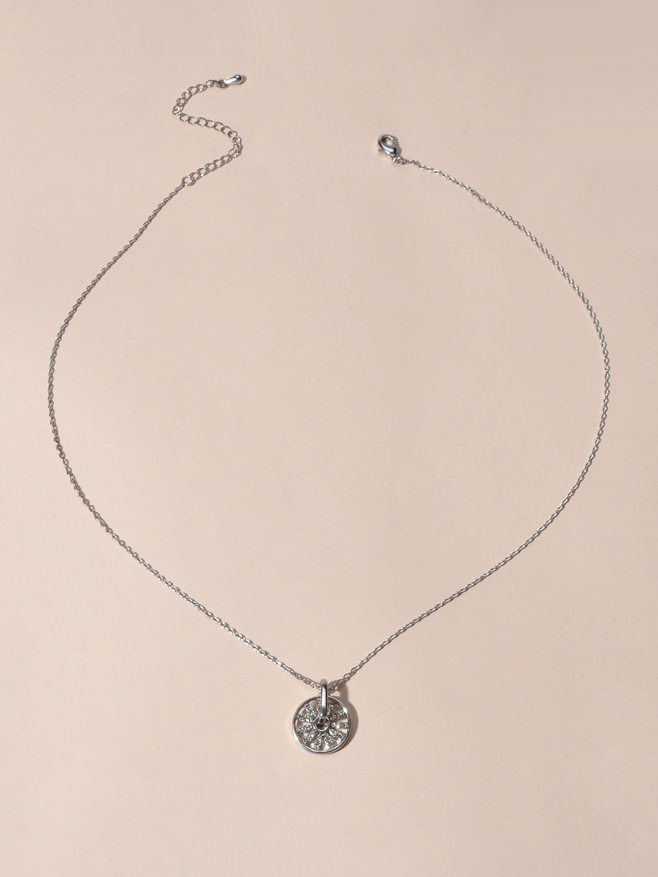 Textured Jewellery Rhinestone Decor Silver Chain Round Wheel Charm Girl Necklace-2