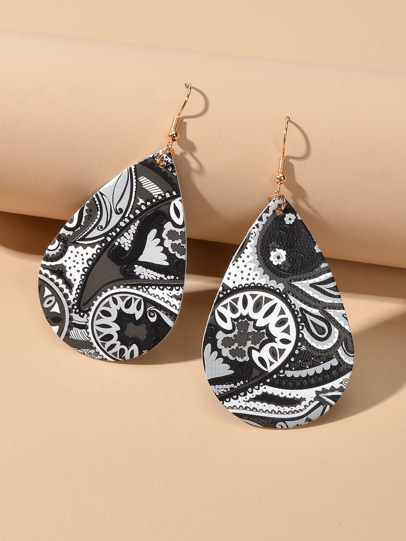 Ethnic Jewellery White Black Geometric Pu Leather Water Drop Dangle Earrings-2